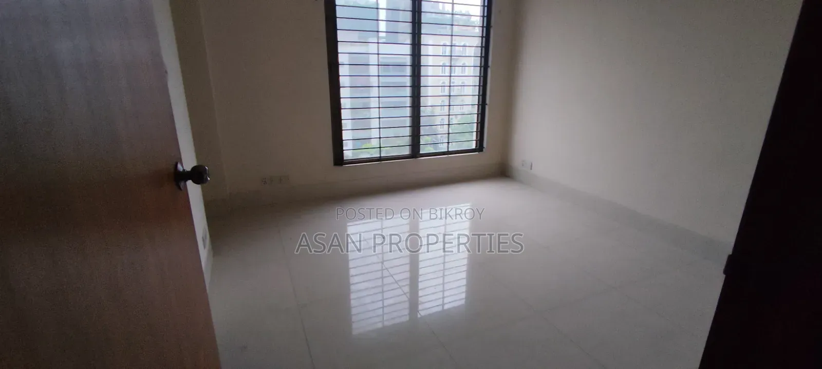 3bdrm Apartment in Dhanmondi for sale