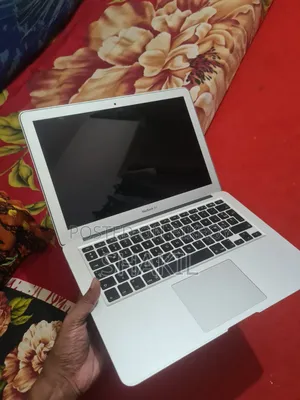 Laptop Apple MacBook Pro 2017 8GB Apple M1 Pro SSD 128GB