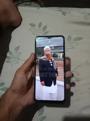 Vivo Y02A 32 GB Blue