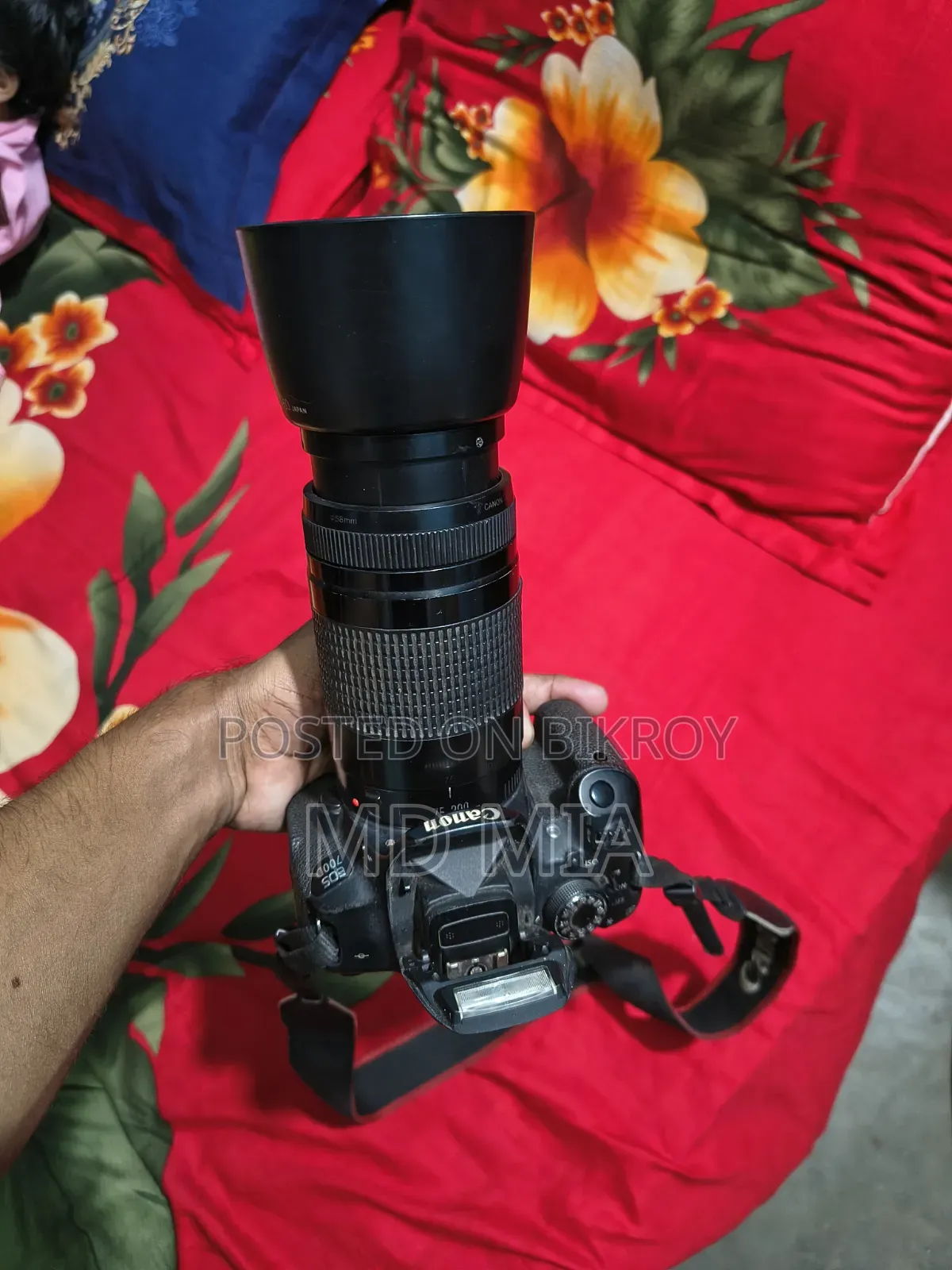 Canon 700D Camera With 300mm Zoom Lens for Sell