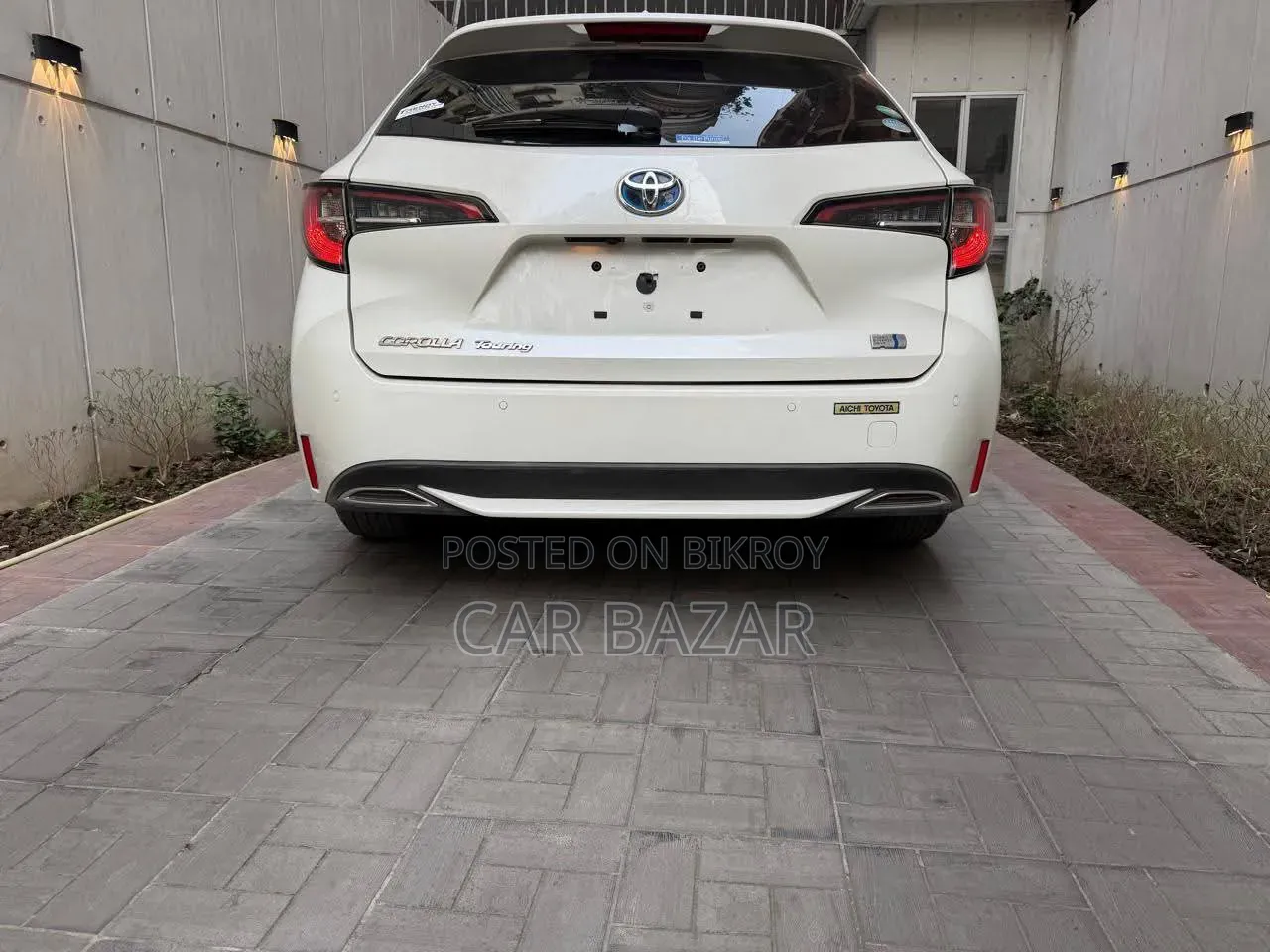 Toyota Corolla Touring WxB 2020 Pearl