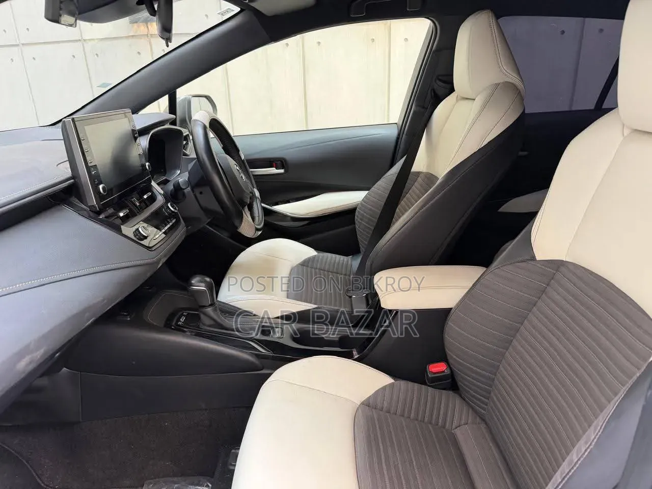 Toyota Corolla Touring WxB 2020 Pearl