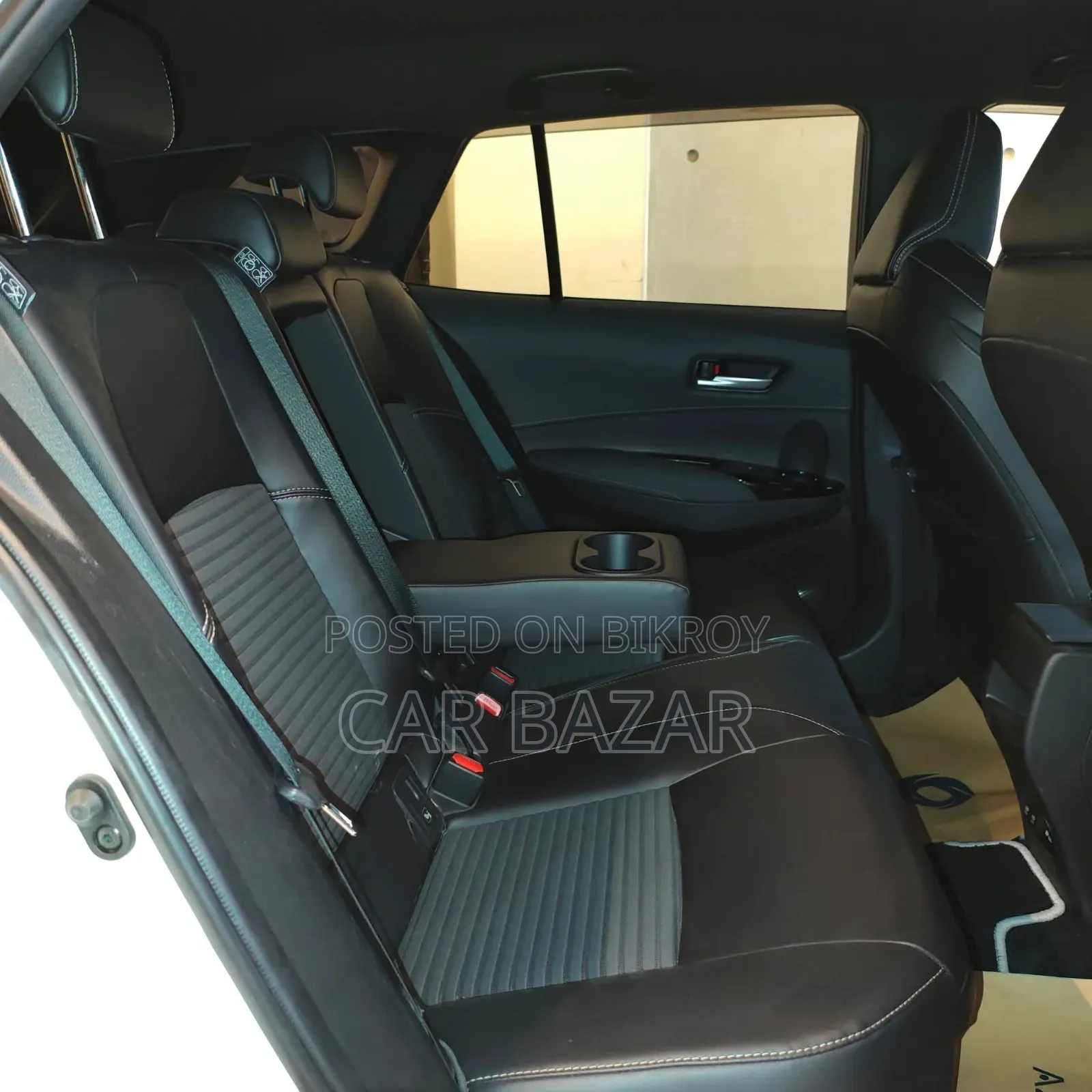 Toyota Corolla Touring WxB 2020 Pearl