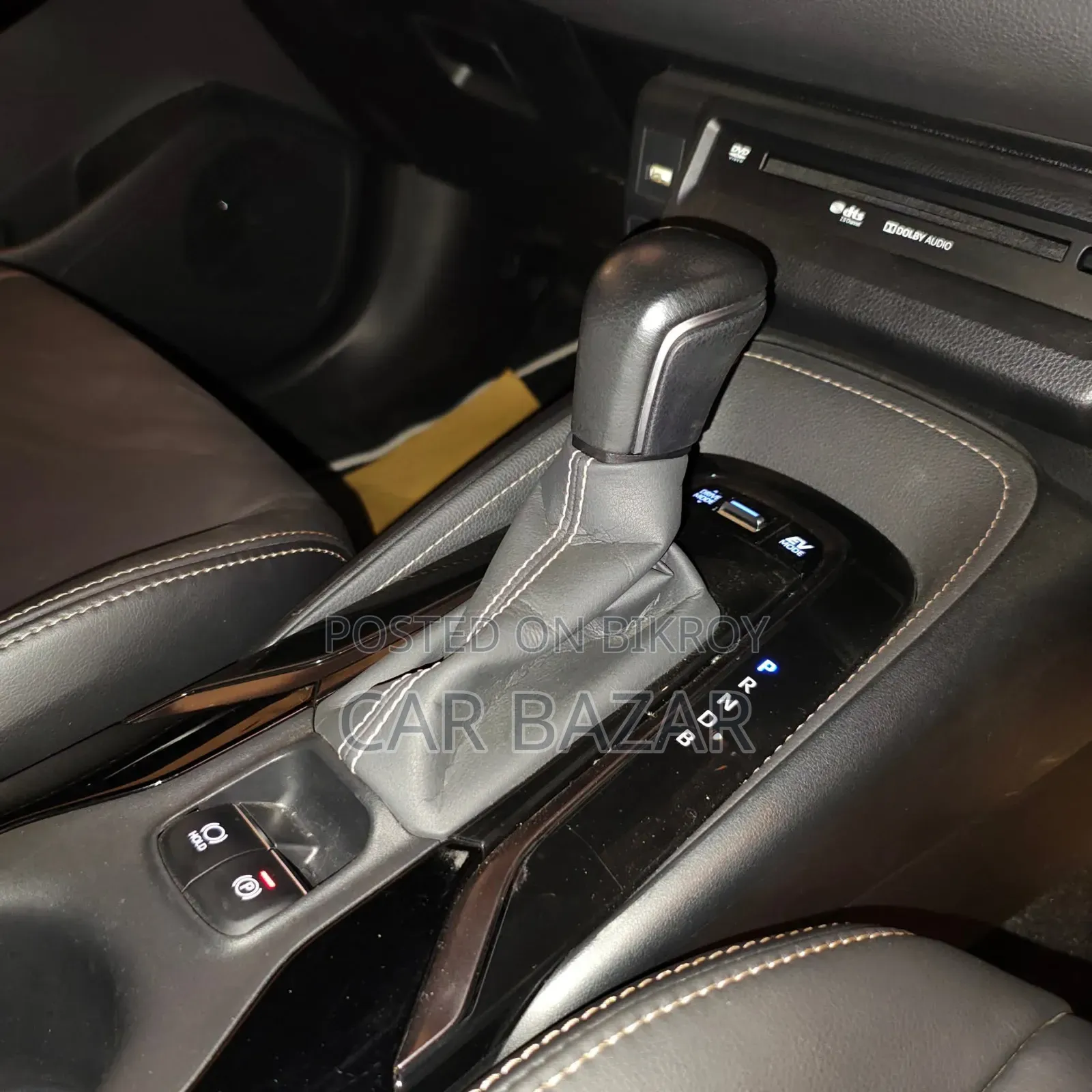 Toyota Corolla Touring WxB 2020 Pearl