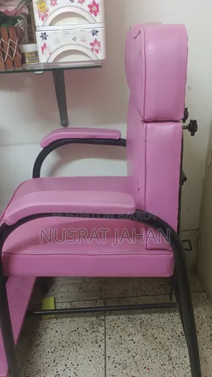 Beauty Parlour Equipments
