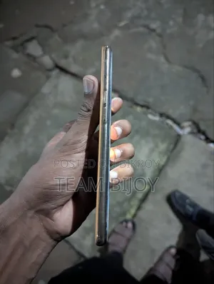 Oppo Reno 8T 128 GB Yellow
