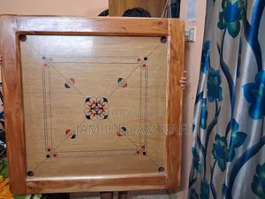 মেহেগুনি কাঠের কেরাম বোর্ড
