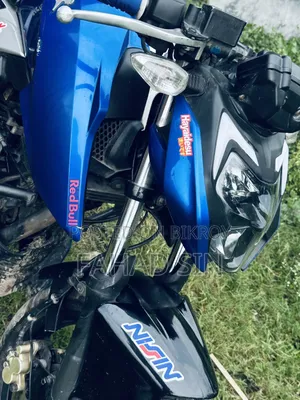 TVS Apache RTR 160 4V 2023 Blue