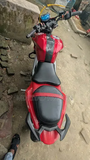 TVS Apache RTR 160 4V 2023 Red