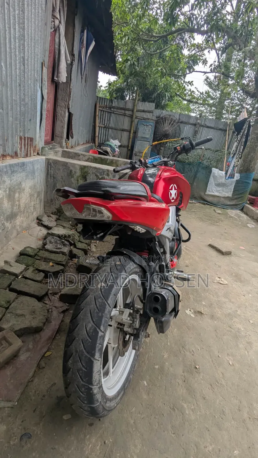 TVS Apache RTR 160 4V 2023 Red