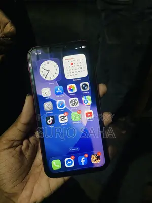 Apple iPhone 11 64 GB Red