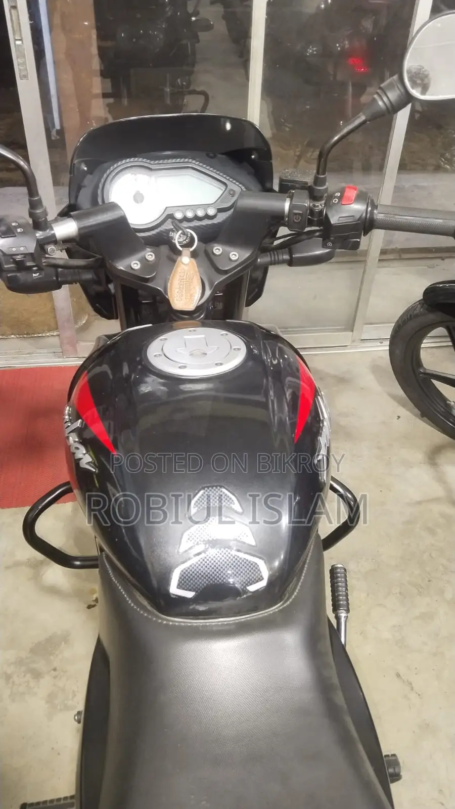 Bajaj Pulsar 150 2023 Black