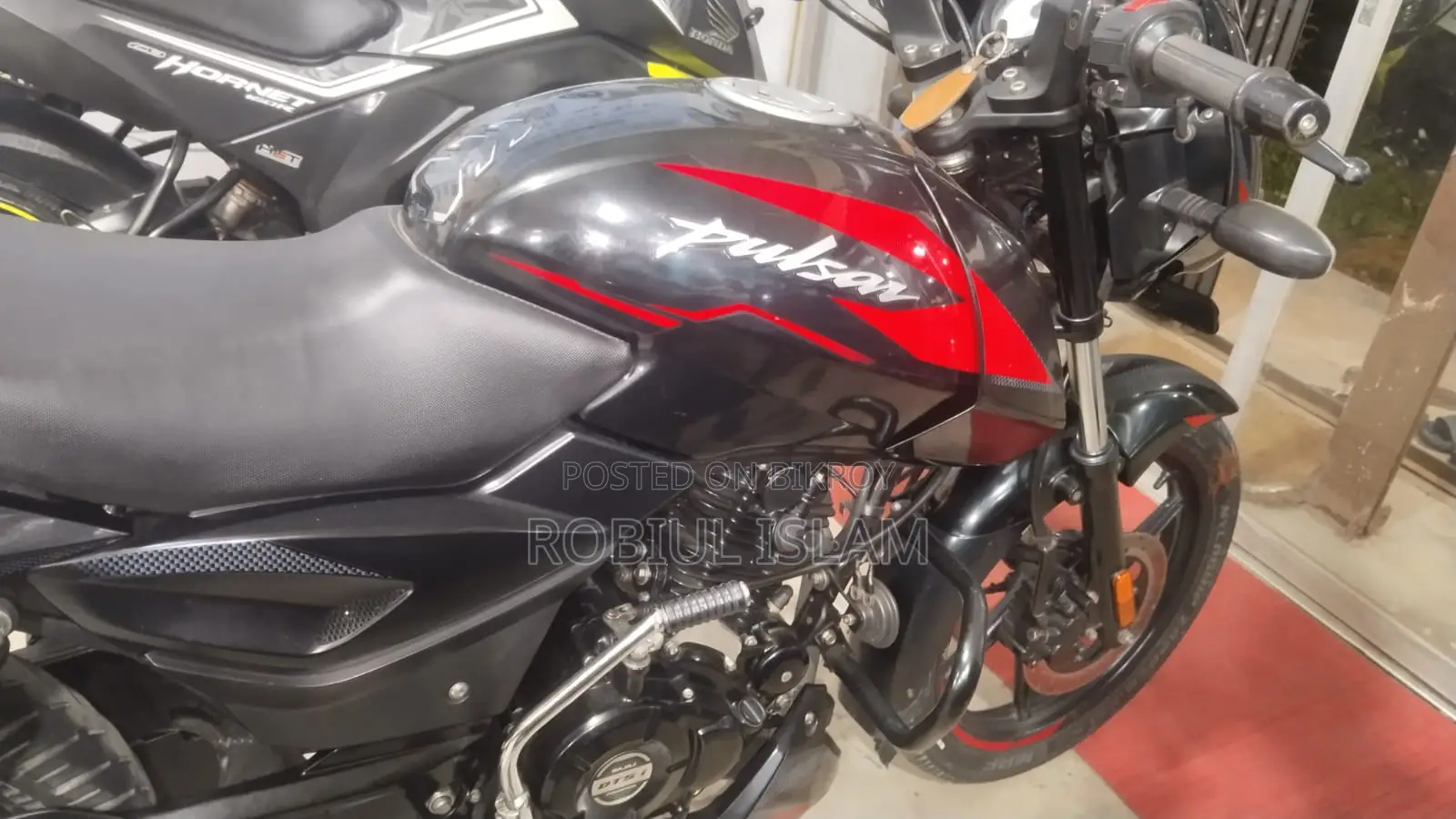 Bajaj Pulsar 150 2023 Black