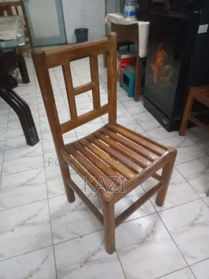 চিটাগাং সেগুন কাঠের ৬ ডাইনিং টেবিলের চেয়ার বিক্রি হবে।