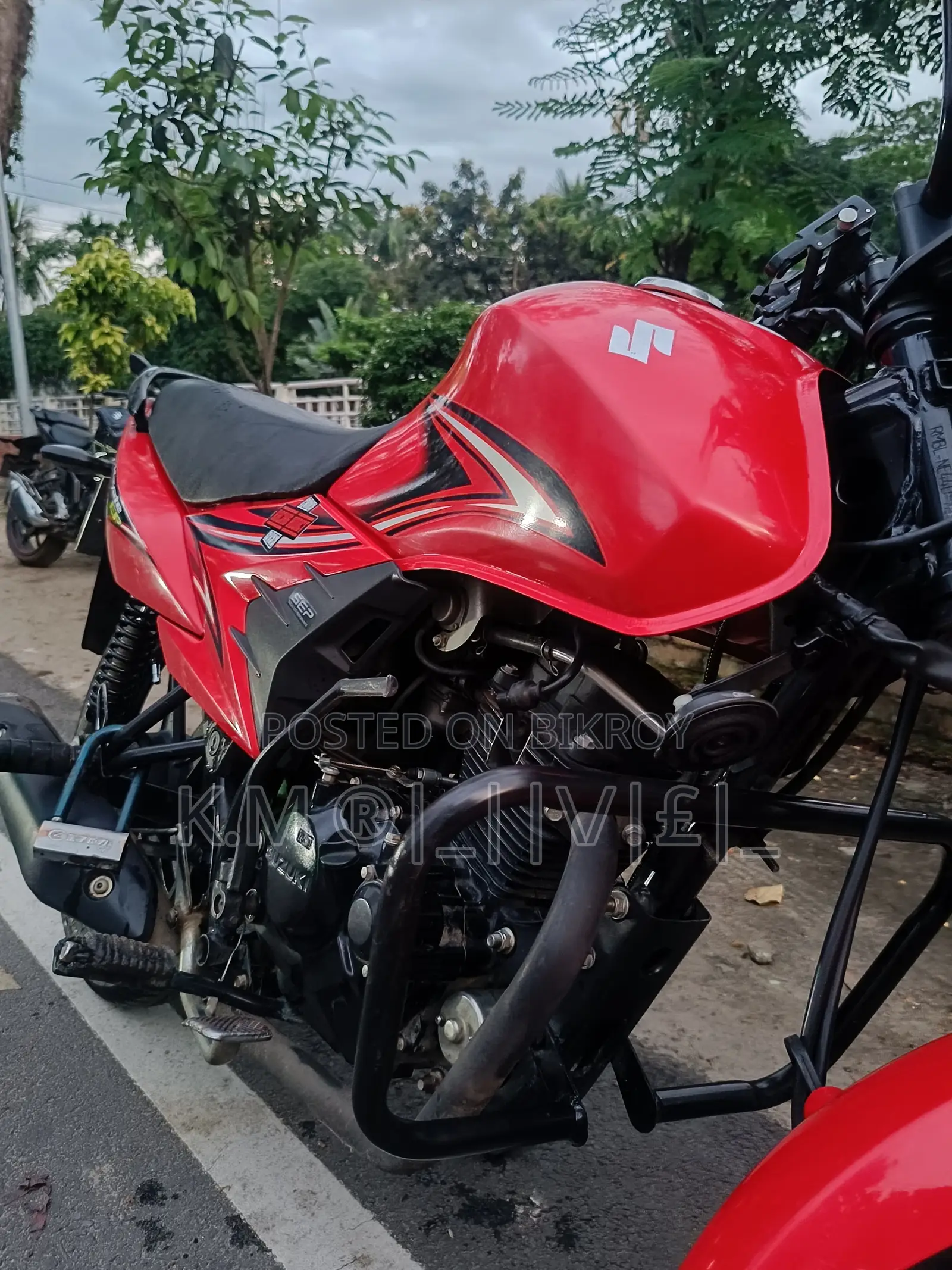 Suzuki Hayate 2024 Red