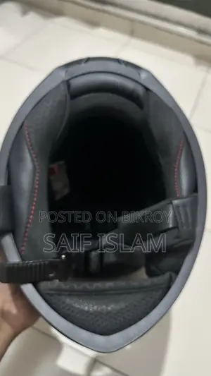 ব্যান ফ্যান্টম হেলমেট