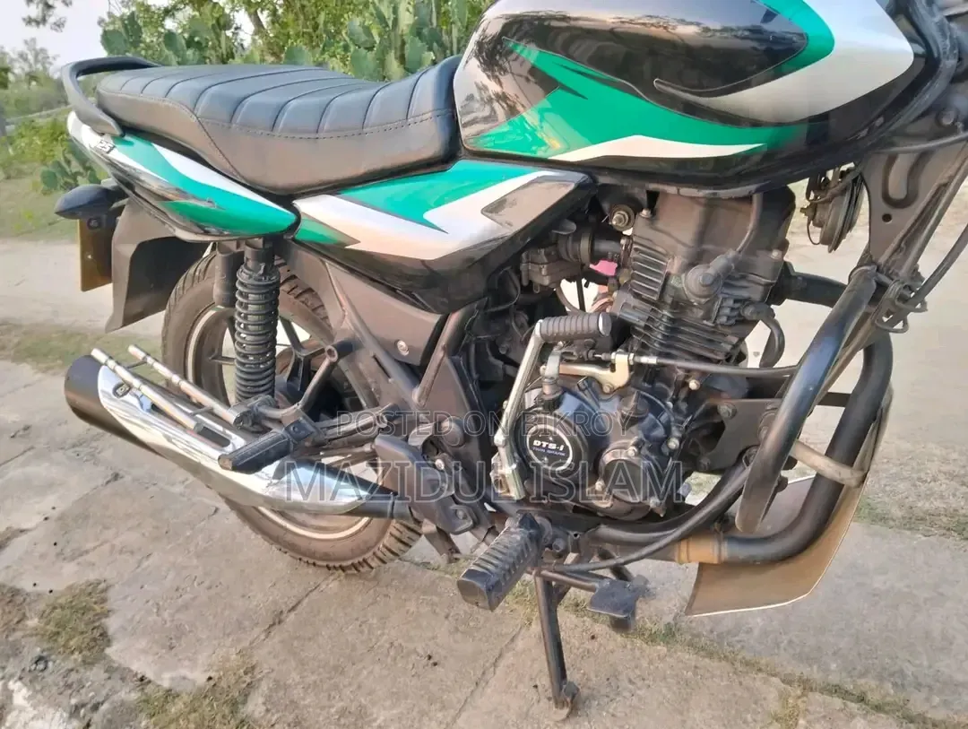Bajaj Discover 125 2022