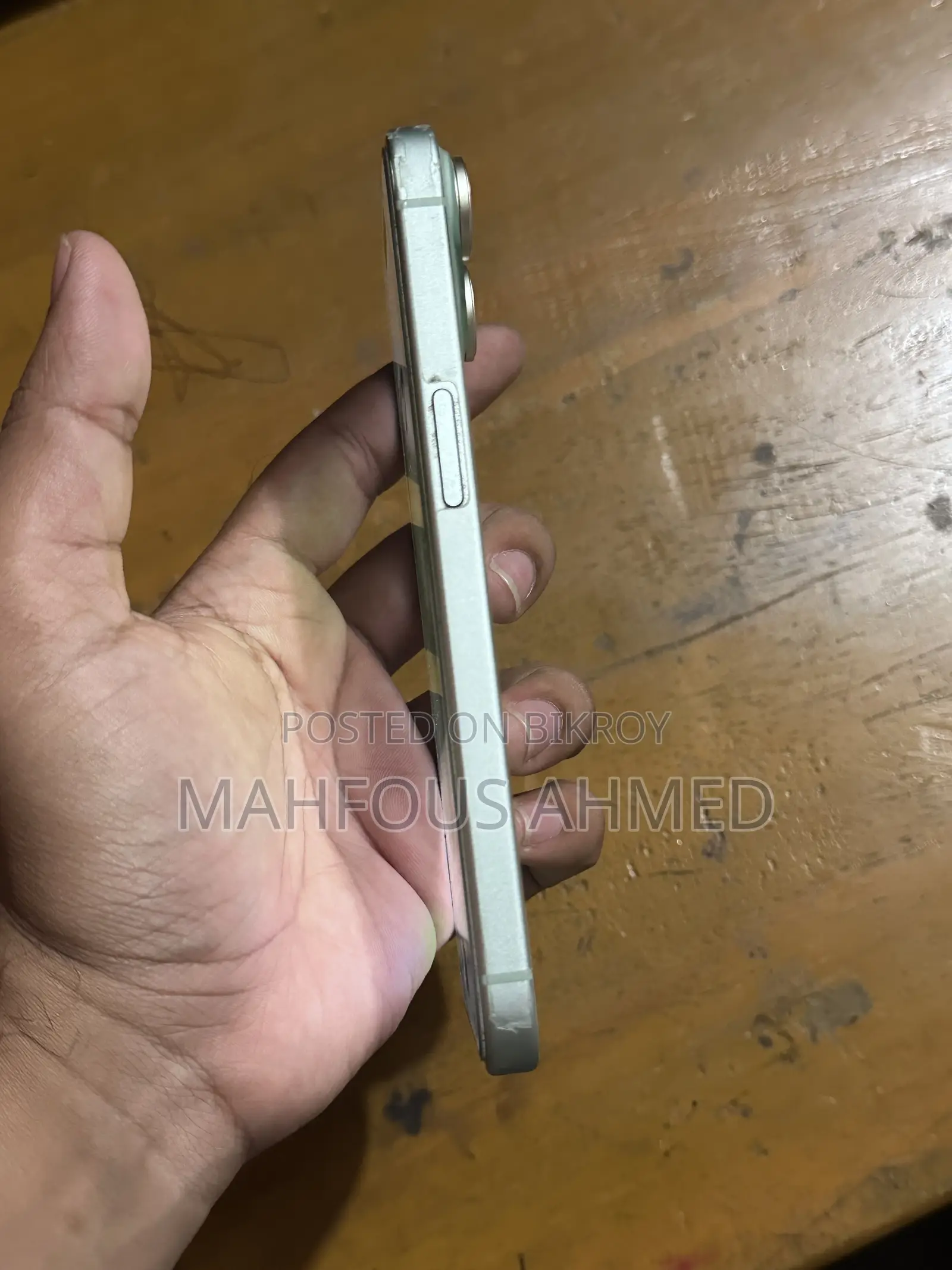 Apple iPhone 15 128 GB Green