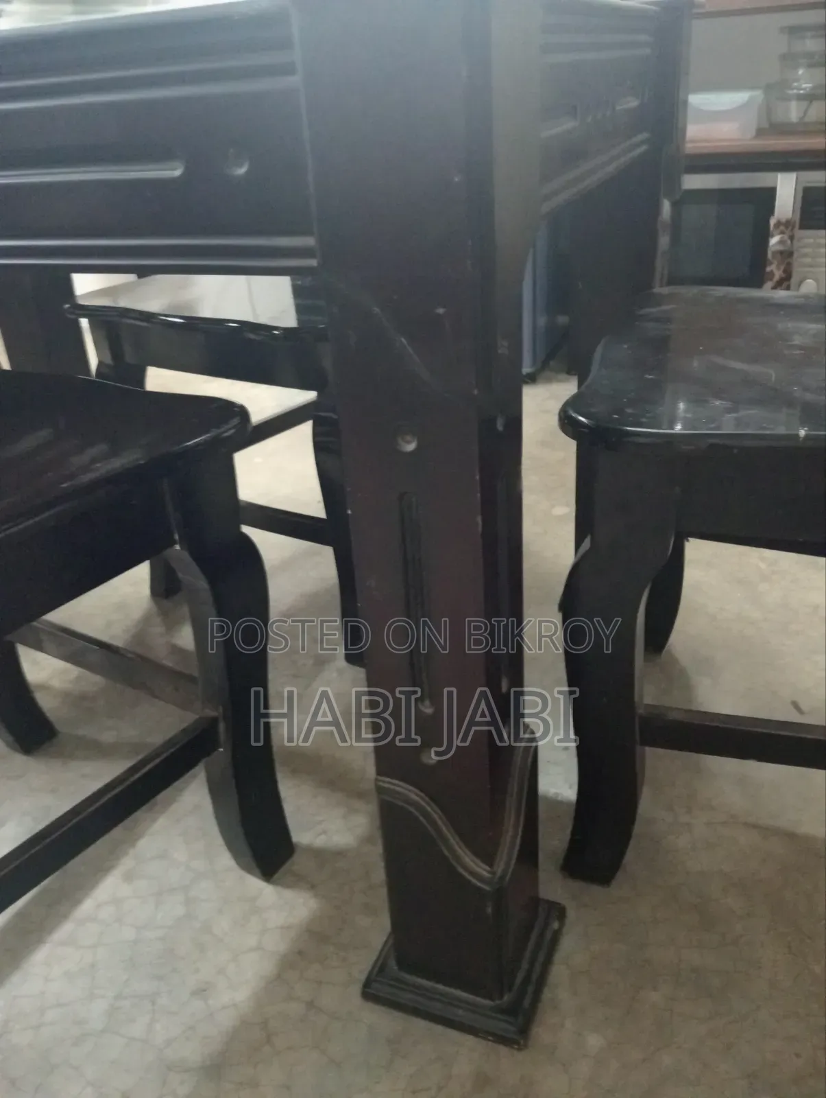 Premium Wooden Table