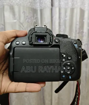 Canon 800D + 18-135mm Lens + Accessories — Full Set