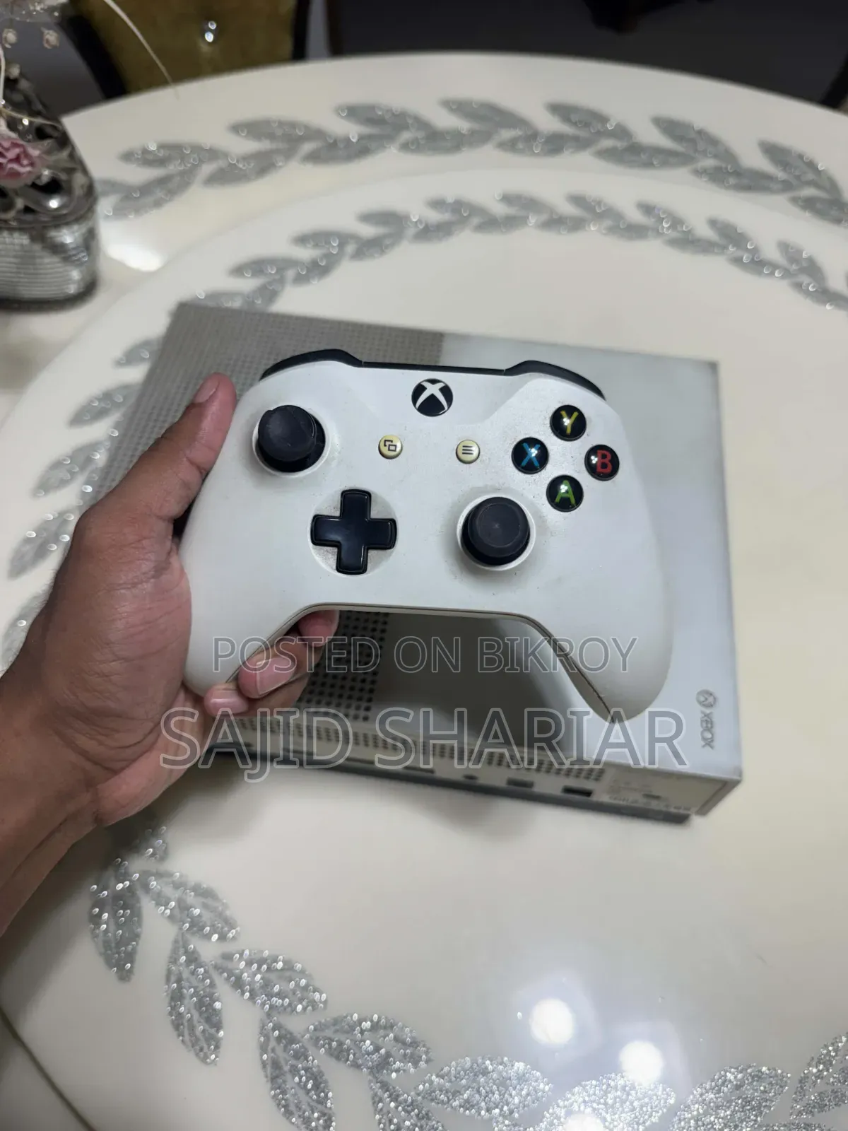 Xbox One S