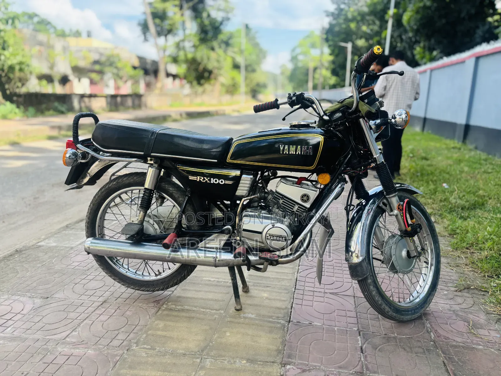 Yamaha 1995 Black