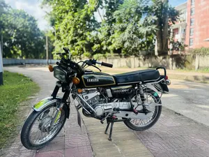 Yamaha 1995 Black