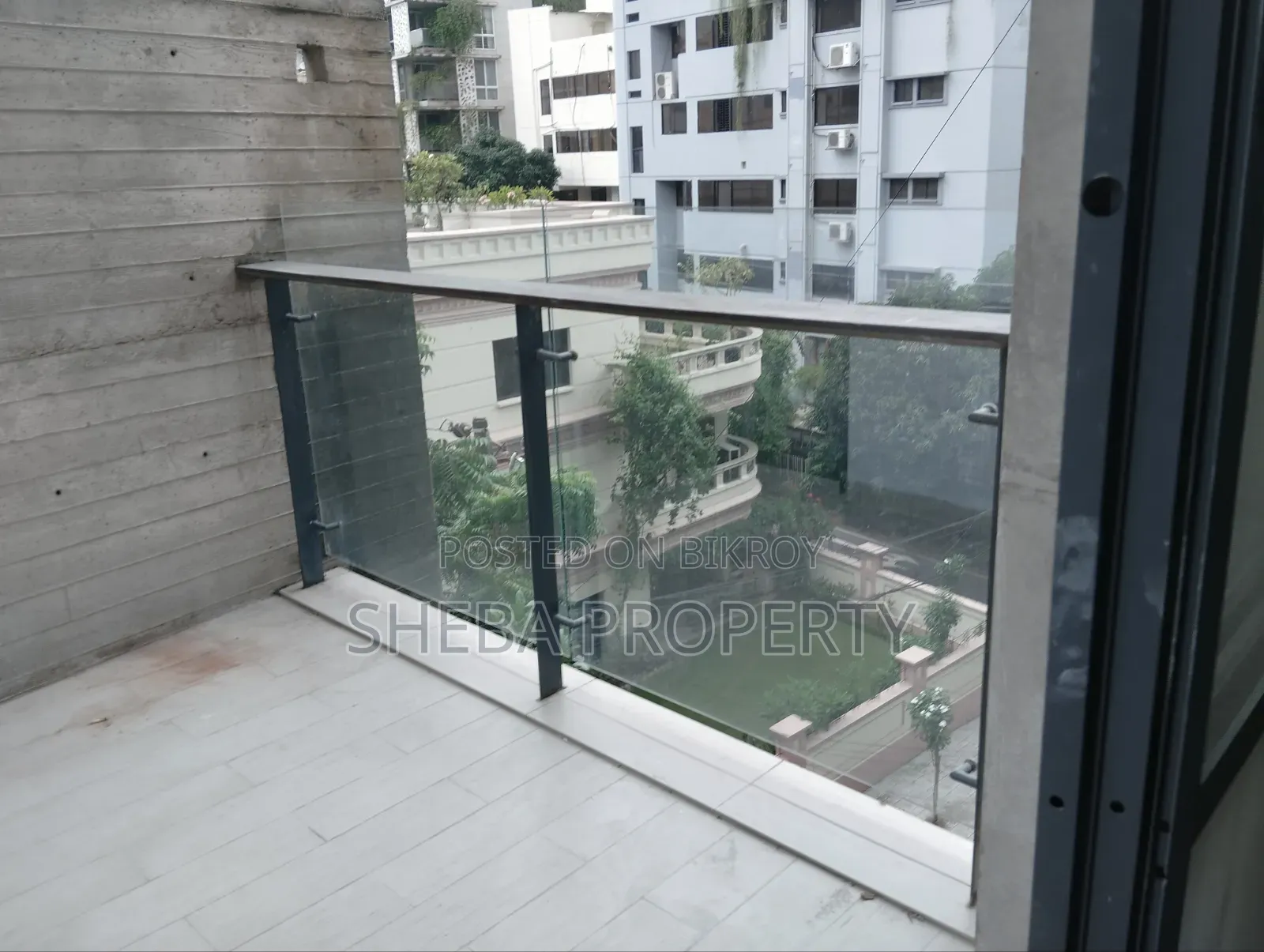 4bdrm Apartment in Creation, Gulshan for rent