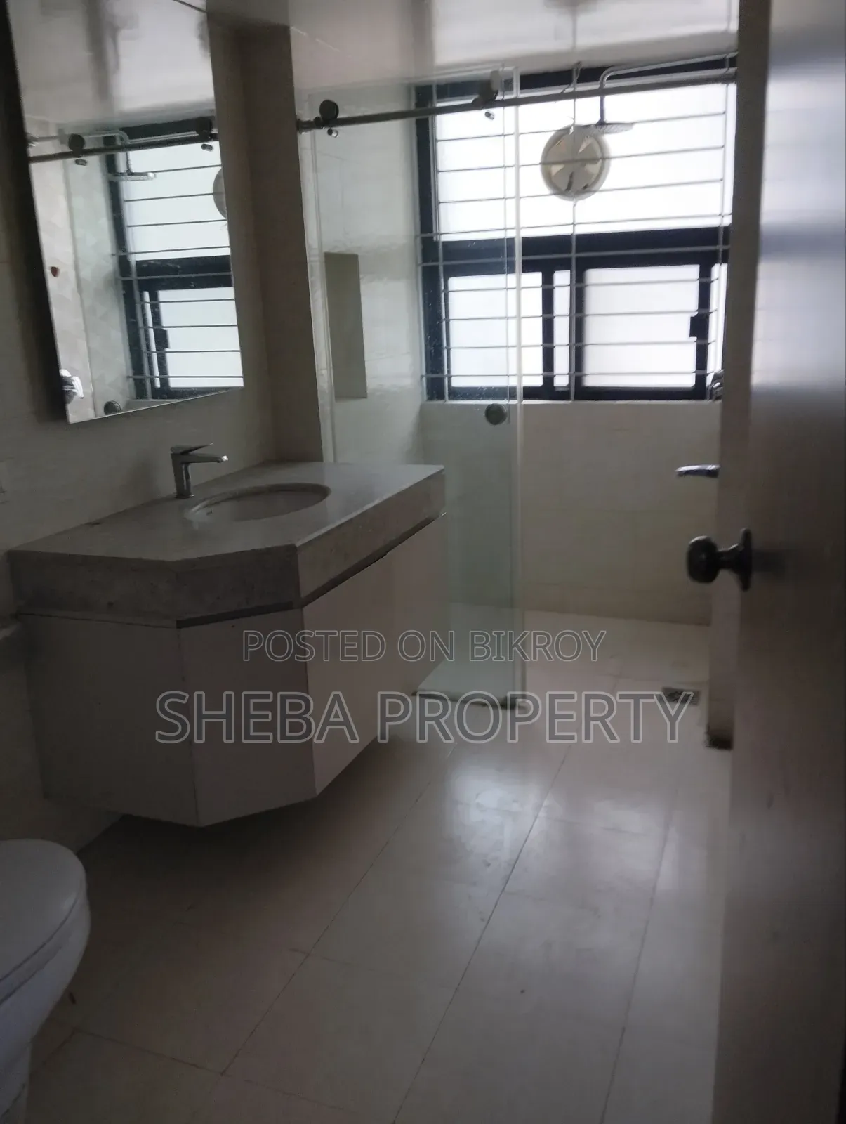 4bdrm Apartment in Creation, Gulshan for rent