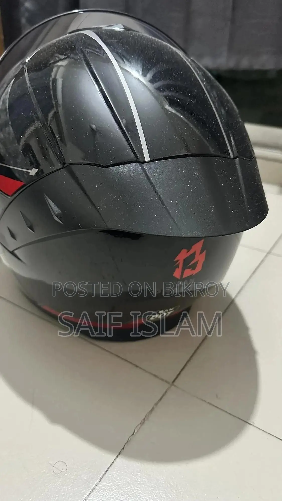 ব্যান ফ্যান্টম হেলমেট