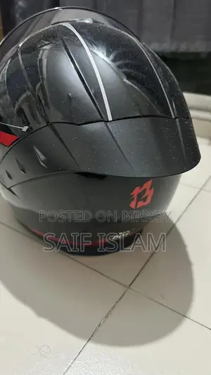 ব্যান ফ্যান্টম হেলমেট