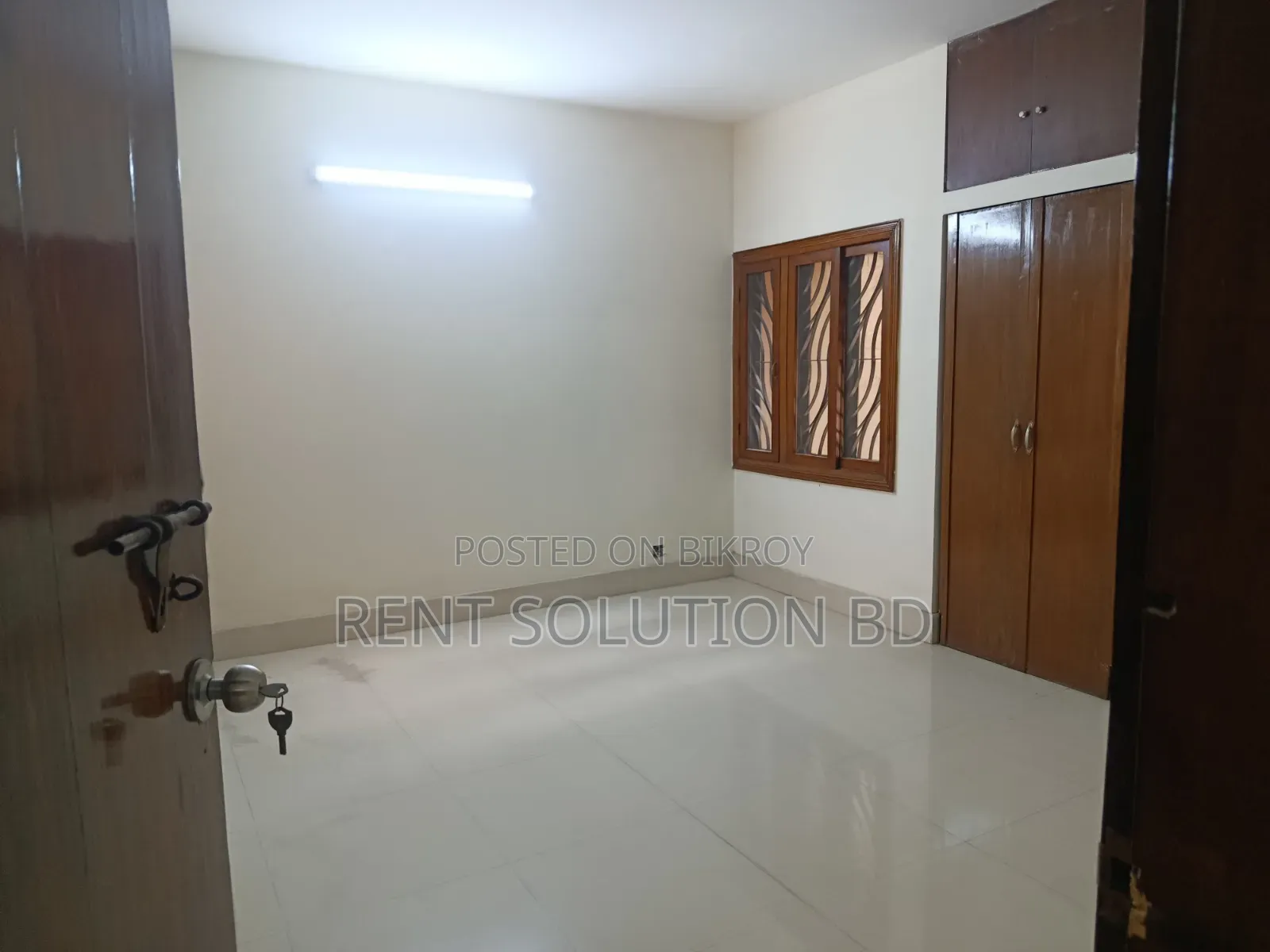 2500 SQFT Office Space Rent at Gulshan 2