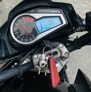 Hero Hunk 2022 Black