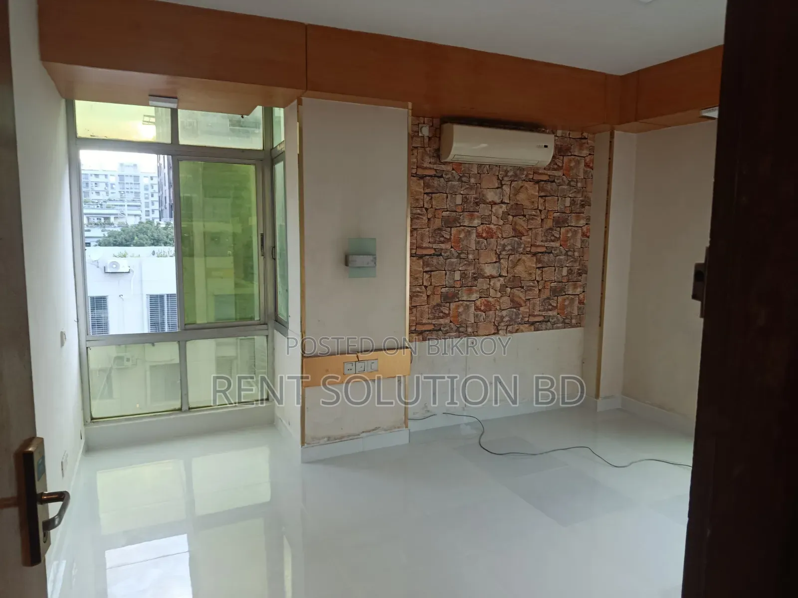 1 Room Office Space Rent at Gulshan
