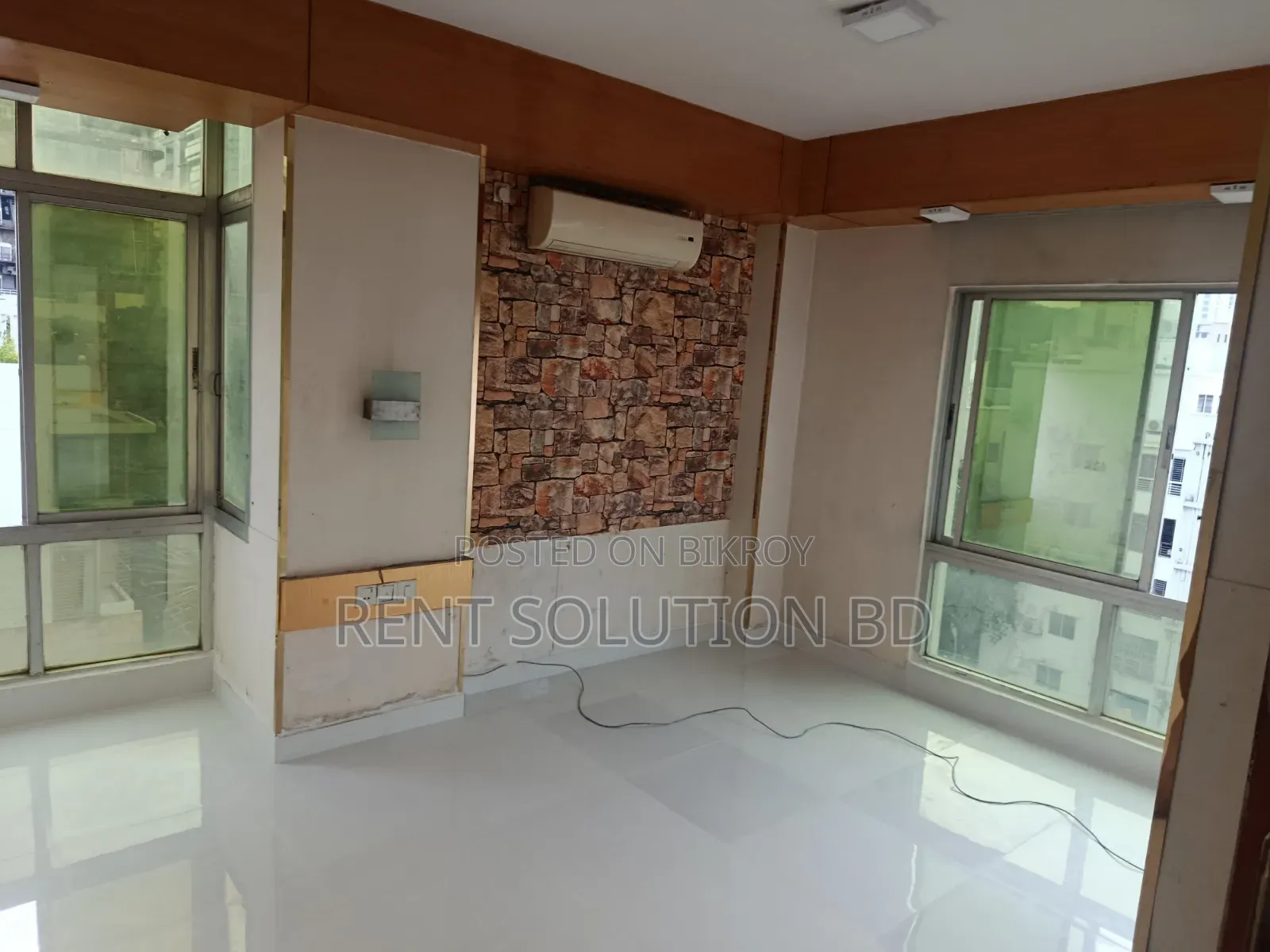 1 Room Office Space Rent at Gulshan