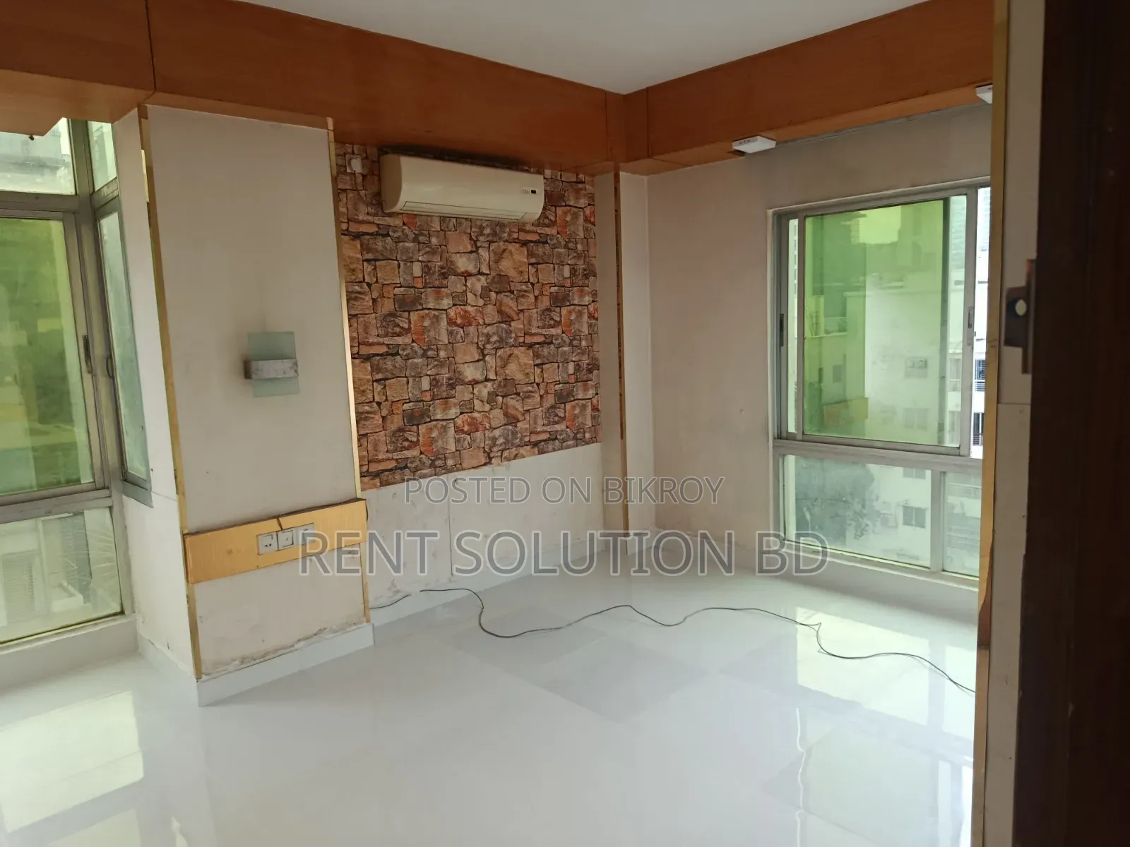 1 Room Office Space Rent at Gulshan