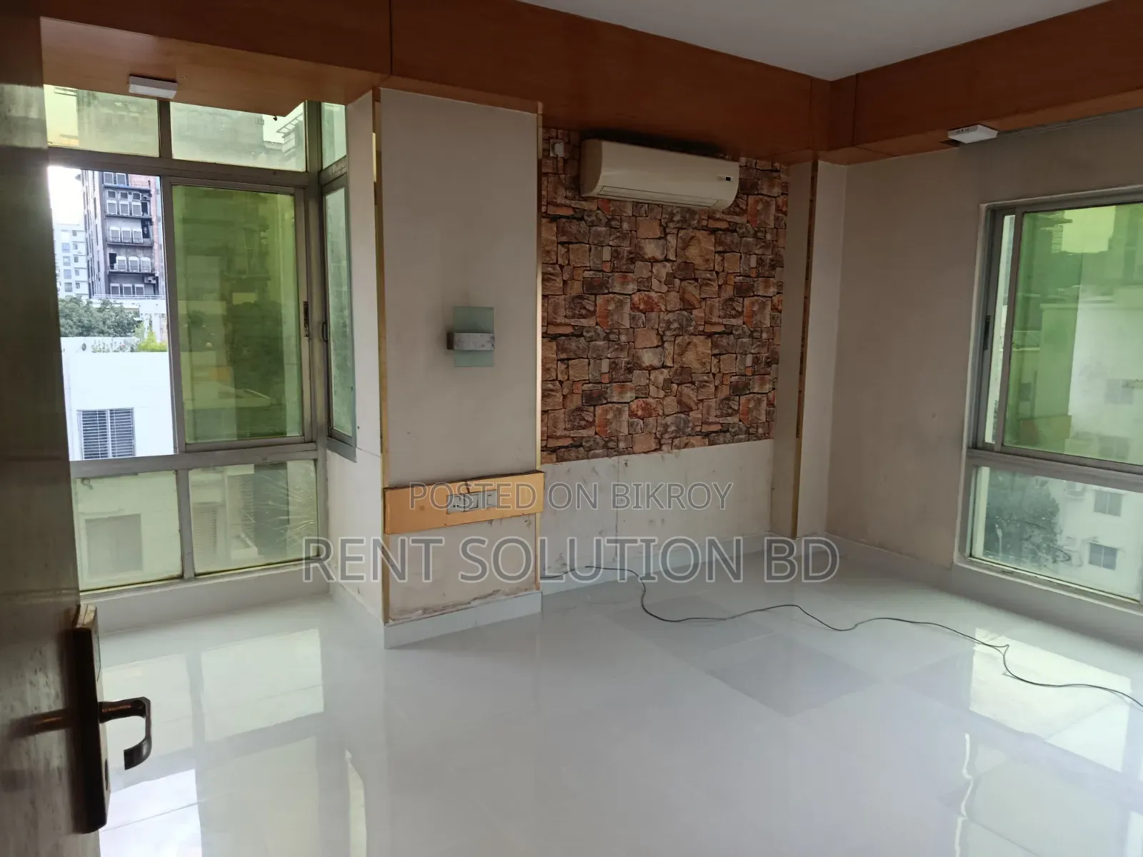 1 Room Office Space Rent at Gulshan