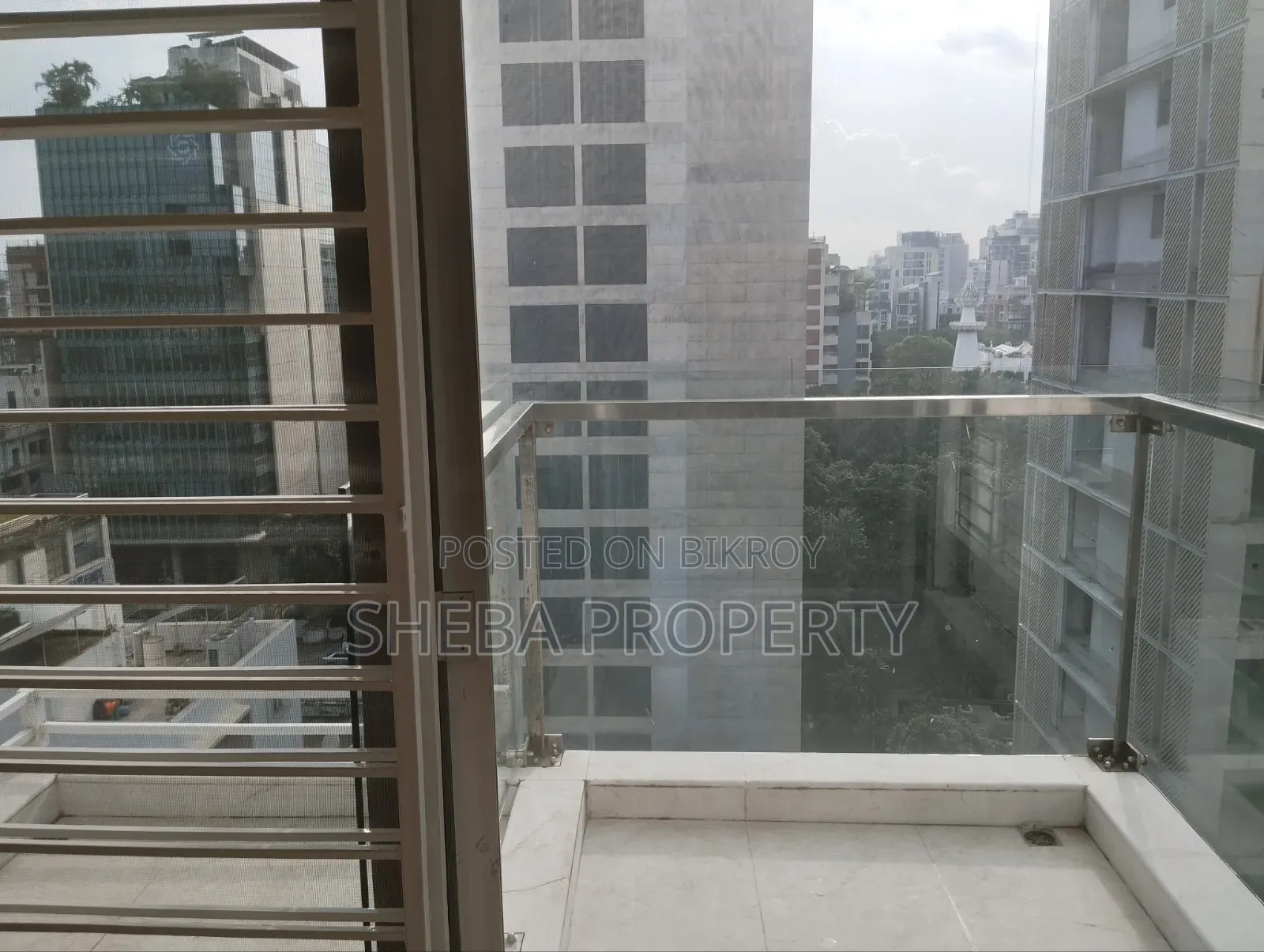 4bdrm Apartment in Navana, Gulshan for rent