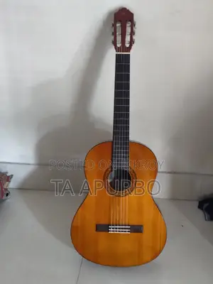 Yamaha C40 Clasical Guiter.