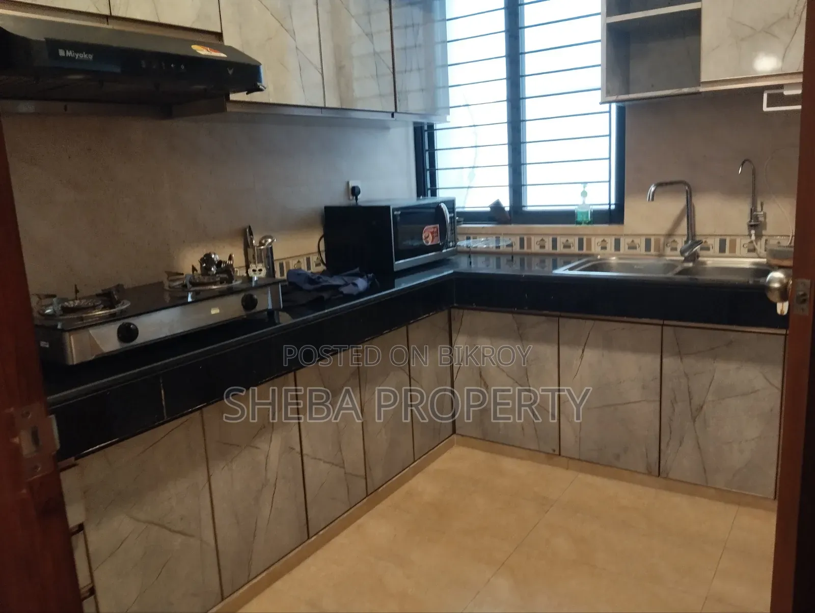 Furnished 4bdrm Apartment in Urban, Gulshan for rent