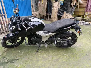 TVS Apache RTR 160 4V 2022 Black