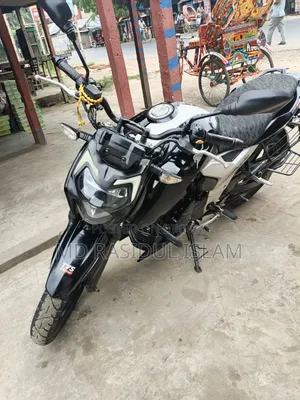 TVS Apache RTR 160 4V 2022 Black
