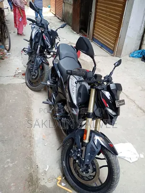 Bajaj Pulsar N160 2025 Black
