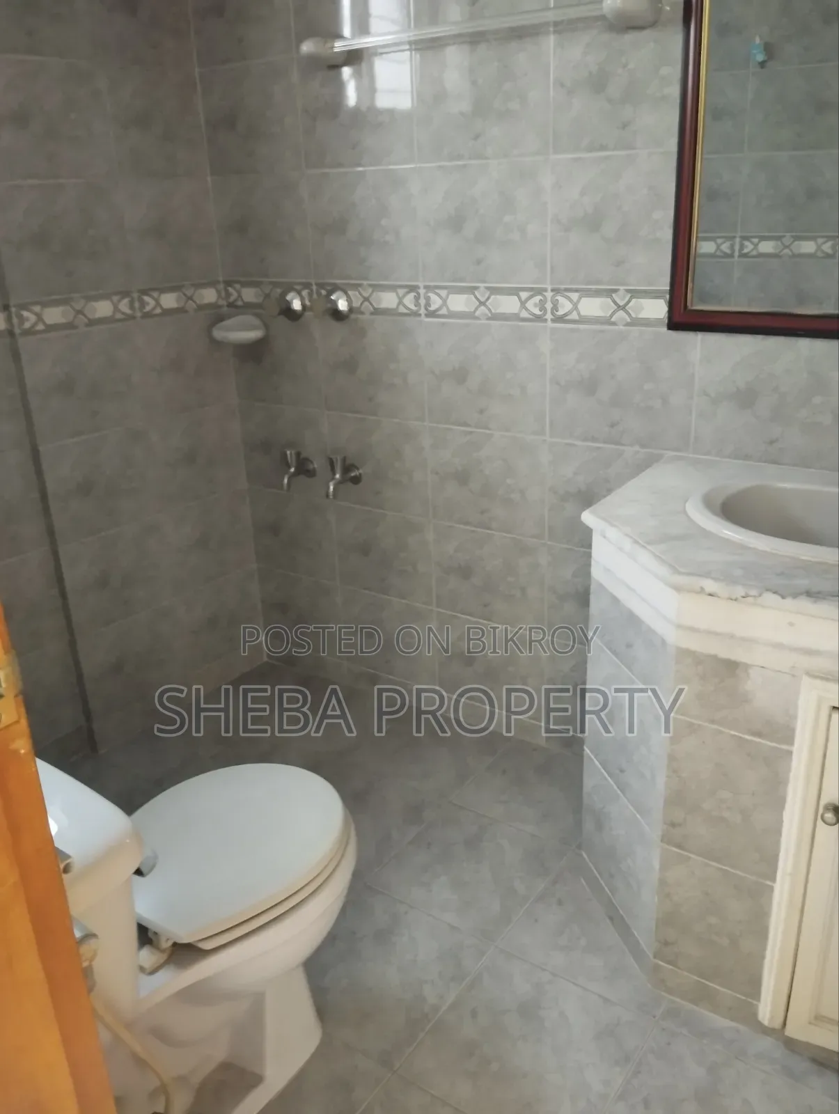 4bdrm Apartment in Concord, Gulshan for rent