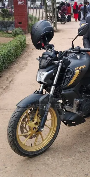 Yamaha FZS V4 2025 Black