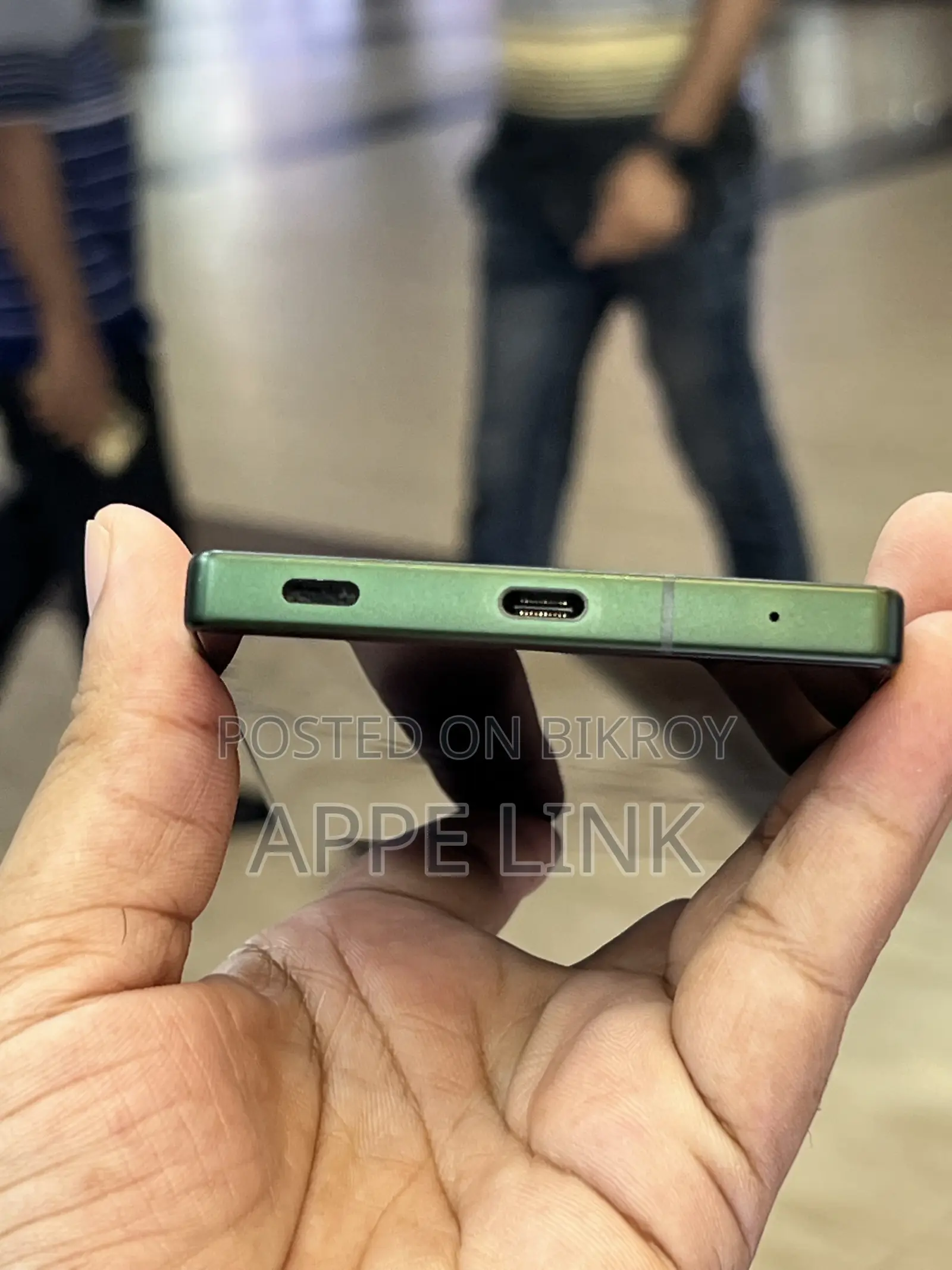 Sharp 256 GB Green