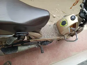 New TVS XL 100 Comfort 2025 Gold