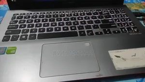 Laptop ASUS VivoBook S15 S530UN 8GB Intel Core I5 HDD+SSD 1T