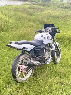 Bajaj Pulsar 150 2012 White