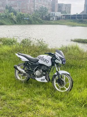 Bajaj Pulsar 150 2012 White